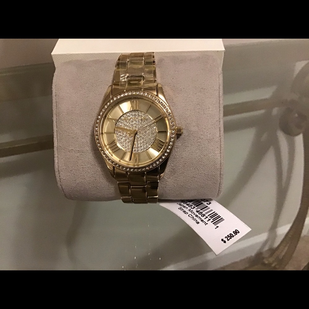 NEW Michael Kors Runway Ladies Crystal Watch - Picture 6 of 6